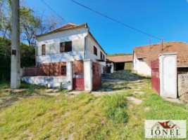 casa-de-vanzare-cu-46774-mp-teren-in-zona-vintu-de-jos-2