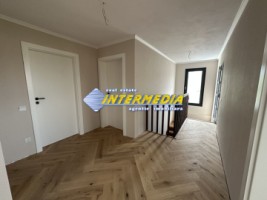 casa-noua-p1-cu-550-mp-teren-3-bai-4-dormitoare-garaj-finisata-interior-si-mobila-bucatarie-in-ighiu-9