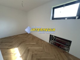 casa-noua-p1-cu-550-mp-teren-3-bai-4-dormitoare-garaj-finisata-interior-si-mobila-bucatarie-in-ighiu-20