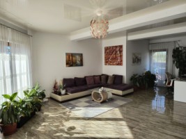 vanzare-casa-in-stupini-cu-teren-de-808-mp-6