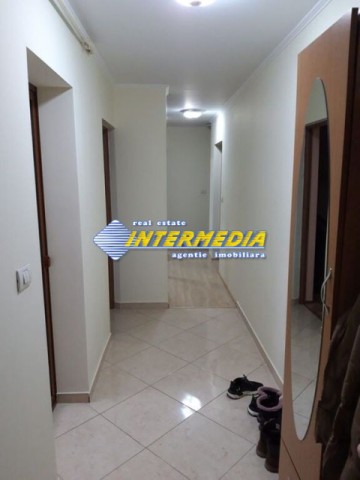 apartament-4-camere-de-vanzare-etaj-2-in-alba-iulia-mobilat-utilat-4