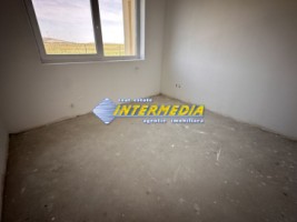 casa-noua-pe-un-nivel-cu-4-camere-cu-terasa-si-toate-utilitatile-21