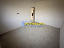 casa-noua-pe-un-nivel-cu-4-camere-cu-terasa-si-toate-utilitatile-22