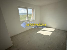 casa-noua-pe-un-nivel-cu-4-camere-cu-terasa-si-toate-utilitatile-3