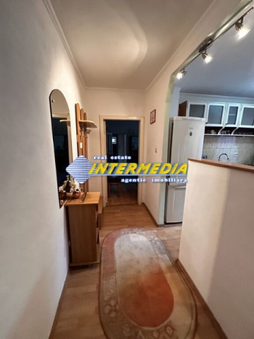 vanzare-apartament-2-camere-cetate-piata-cu-bucatarie-mare-si-balcon-finisat-mobilat-complet-alba-9