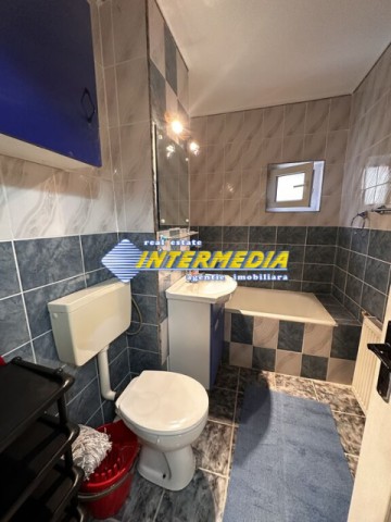 vanzare-apartament-2-camere-cetate-piata-cu-bucatarie-mare-si-balcon-finisat-mobilat-complet-alba-19