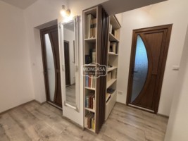 apartament-3-camere-zona-piata-mare-etaj-2-2
