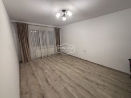 apartament-3-camere-zona-piata-mare-etaj-2-10