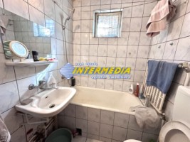 apartament-2-camere-de-vanzare-cetate-zona-spital-9