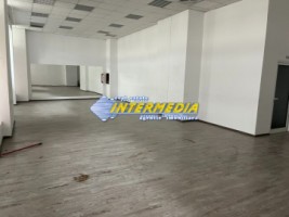 vanzare-spatiu-comercial-140-mp-patrati-in-cetate-bulevard-cu-vad-foarte-bun-1