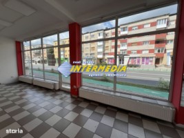 vanzare-spatiu-comercial-140-mp-patrati-in-cetate-bulevard-cu-vad-foarte-bun-6