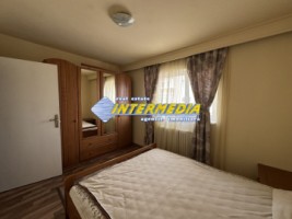 chirie-apartament-2-camere-bucatarie-mare-cetate-piata-etaj-2-loc-parcare-mobilat-si-utilat-complet-7