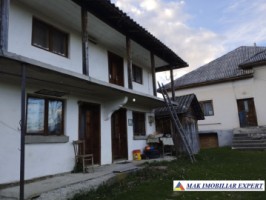 casa-7-camere-teren-de-3300-mp-de-vanzare-domnesti-arges-3