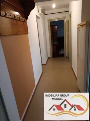 vanzare-apartament-cu-2camere-confort-1-decomandat-la-etaj-2-in-centrul-campulung-pret-65000-euro-negociabil-apartament-este-termoizolatii-2