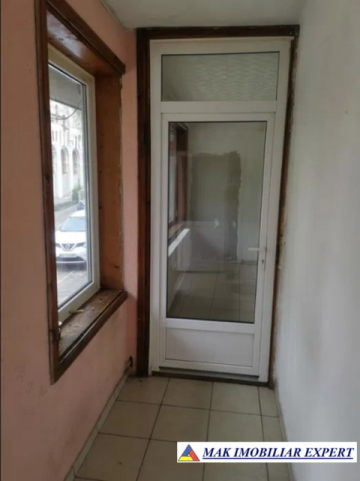 spatiu-comercial-20-mp-centru-campulung-muscel-arges-2