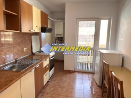 3-camere-de-inchiriat-bloc-nou-centru-etaj-1-mobilat-1