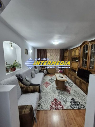 apartament-2-camere-etaj-1-de-vanzare-in-cetate-zona-closca-1