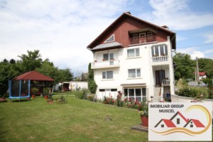 vanzare-vila-deosebita-asezata-intr-o-zona-linistita-cu-o-suprafata-de-teren-1192-mp-la-pretul-de-370000-euro-negociabil-3