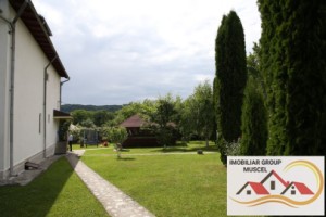 vanzare-vila-deosebita-asezata-intr-o-zona-linistita-cu-o-suprafata-de-teren-1192-mp-la-pretul-de-370000-euro-negociabil-8