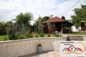 vanzare-vila-deosebita-asezata-intr-o-zona-linistita-cu-o-suprafata-de-teren-1192-mp-la-pretul-de-370000-euro-negociabil-10