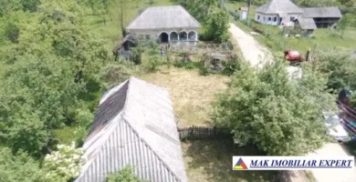 teren-800-mp-cu-casa-traditionala-si-anexa-corbi-arges