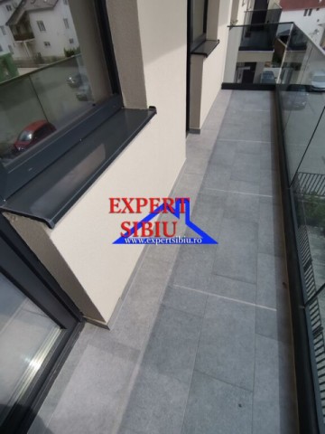 vand-apartament-2-camere-decomandatrenovatzona-selimbar-8