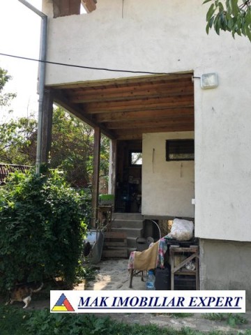 casa-la-rosu-5-camere-teren-200-mp-in-bradulet-arges-7