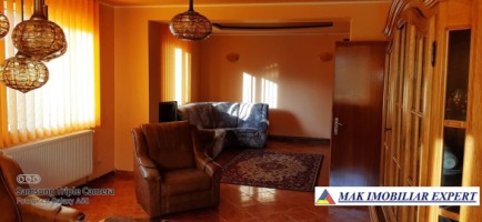 vila-8-camere-teren-1044-mp-de-vanzare-bughea-de-sus-arges-11