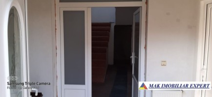 vila-8-camere-teren-1044-mp-de-vanzare-bughea-de-sus-arges-25