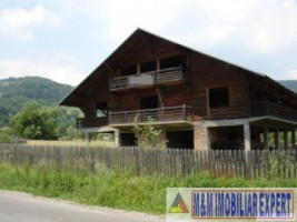 vila-la-rosu-teren-6300-mp-p-dambovitei-dambovicioara-arges