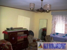 vila-7-camere-teren-780-mp-pe-c-pietroasa-campulung-arges-10