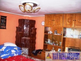 vila-7-camere-teren-780-mp-pe-c-pietroasa-campulung-arges-4