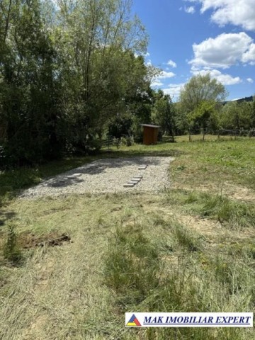 vand-teren-intravilan-2350-mp-in-galesu-bradulet-arges-3