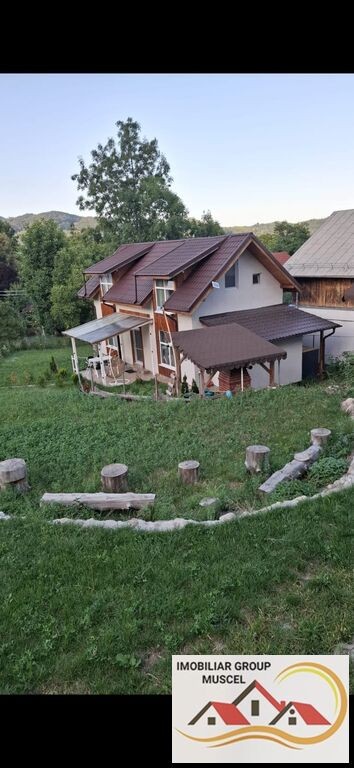 vanzare-apartament-cu-2camere-confort-1-decomandat-la-etaj-2-in-centrul-campulung-pret-65000-euro-negociabil-apartament-este-termoizolatii-18