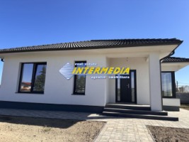 casa-frumoasa-pe-un-nivel-finisata-la-cheie-alba-iulia-cu-435-mp-teren-si-toate-utilitatiile