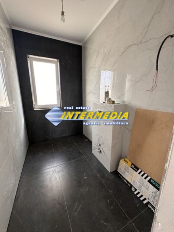 casa-frumoasa-pe-un-nivel-finisata-la-cheie-alba-iulia-cu-435-mp-teren-si-toate-utilitatiile-13