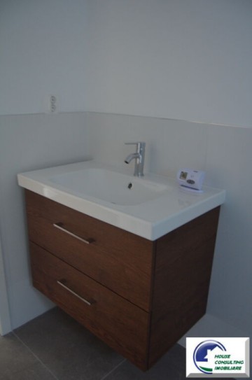 apartament-cu-doua-camere-situat-la-parter-18