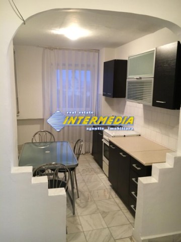 okazie-apartament-2-camere-de-inchiriat-cetate-m-uri-mobilat-utilat-complet-6
