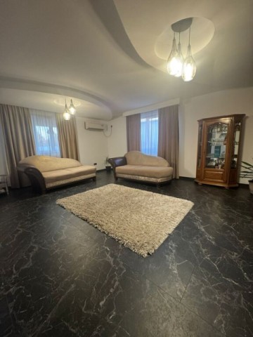 ghighiu-vila-2011-pe-teren-988-mp-290000-euro-8