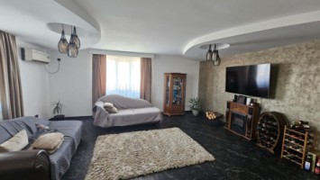 ghighiu-vila-2011-pe-teren-988-mp-290000-euro-9