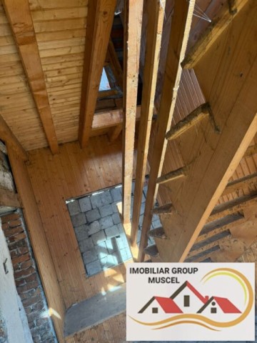 vanzare-vila-deosebita-asezata-intr-o-zona-linistita-cu-o-suprafata-de-teren-489-mp-in-rucar-la-pretul-de-54000-euro-negociabil-7