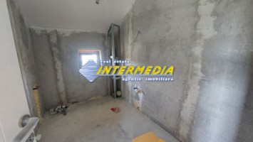 casa-noua-pe-450-mp-teren-si-toate-utilitatiile-5