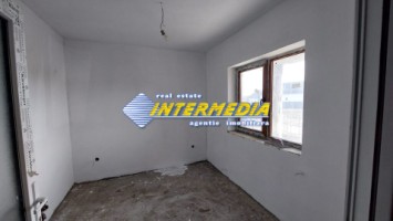 casa-noua-pe-450-mp-teren-si-toate-utilitatiile-12