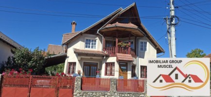 vanzare-vila-deosebita-cu-demisol-parter-etaj-cu-doua-terase-si-un-balcon-la-pretul-de-142000-euro-negociabil-in-campulung
