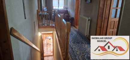 vanzare-vila-deosebita-cu-demisol-parter-etaj-cu-doua-terase-si-un-balcon-la-pretul-de-142000-euro-negociabil-in-campulung-12