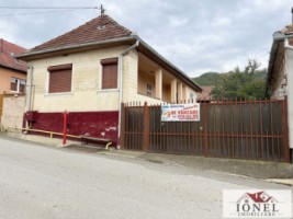 casa-de-vanzare-in-bucerdea-vinoasa