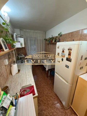 vanzare-apartament-2-camere-strada-varnav-zona-scoala-7-4