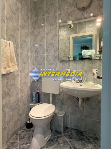 inchiriere-cetate-apartament-3-camere-deco-2-bai-balcon-parcare-mobilat-complet-8