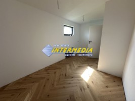 casa-noua-p1-cu-550-mp-teren-3-bai-4-dormitoare-garaj-finisata-interior-si-mobila-bucatarie-in-ighiu-18
