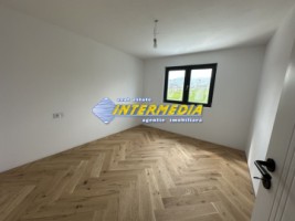 casa-noua-p1-cu-550-mp-teren-3-bai-4-dormitoare-garaj-finisata-interior-si-mobila-bucatarie-in-ighiu-20